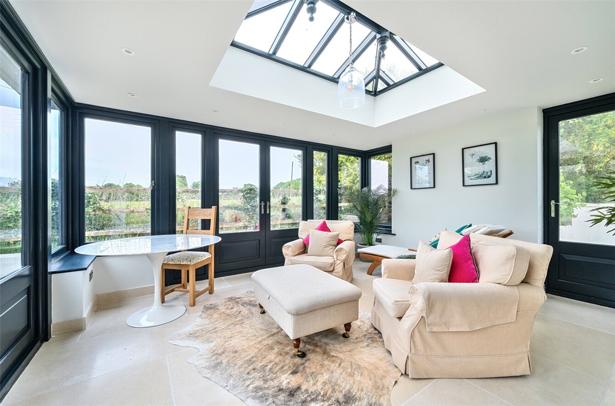4 bedroom House, Yatesbury, Calne, SN11 - Available, Image 1