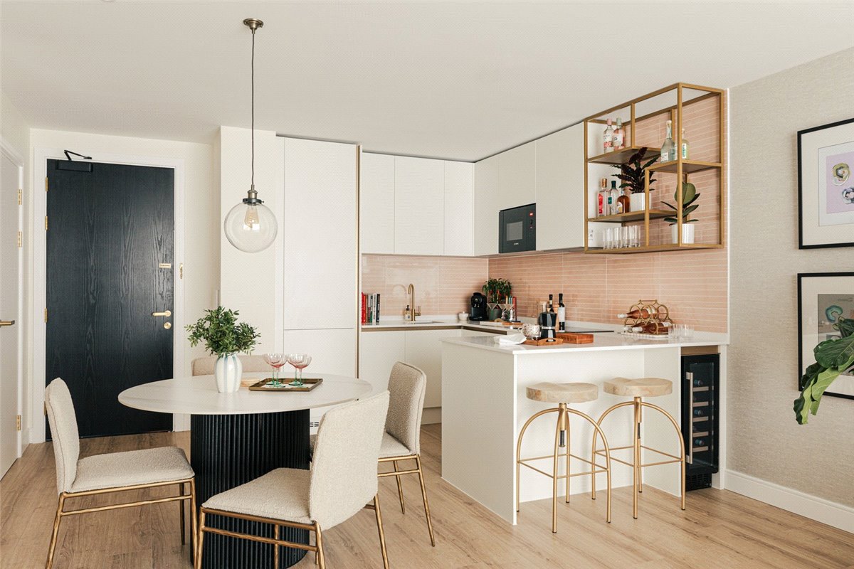 1 bedroom Flat, Grand Union, Beresford Avenue, HA0 - Available