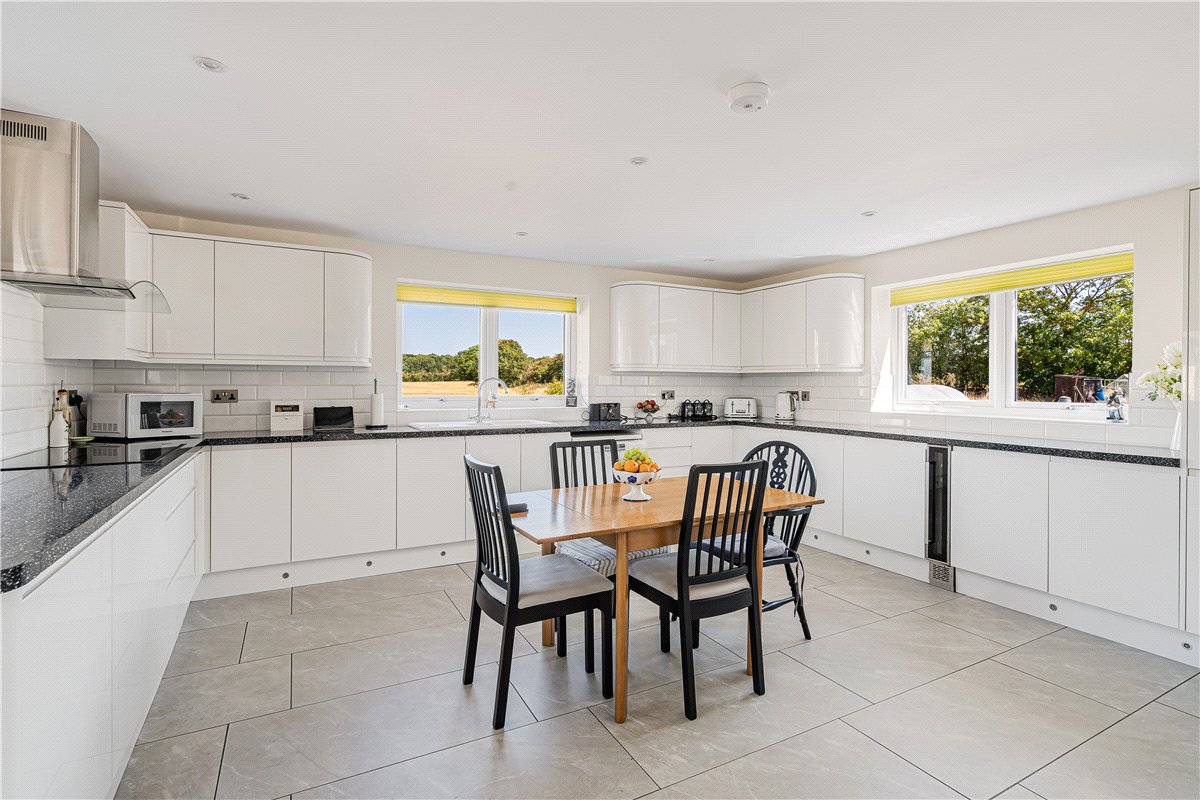 4 bedroom House, Church Hanborough, Witney, OX29 - Available, Image 7
