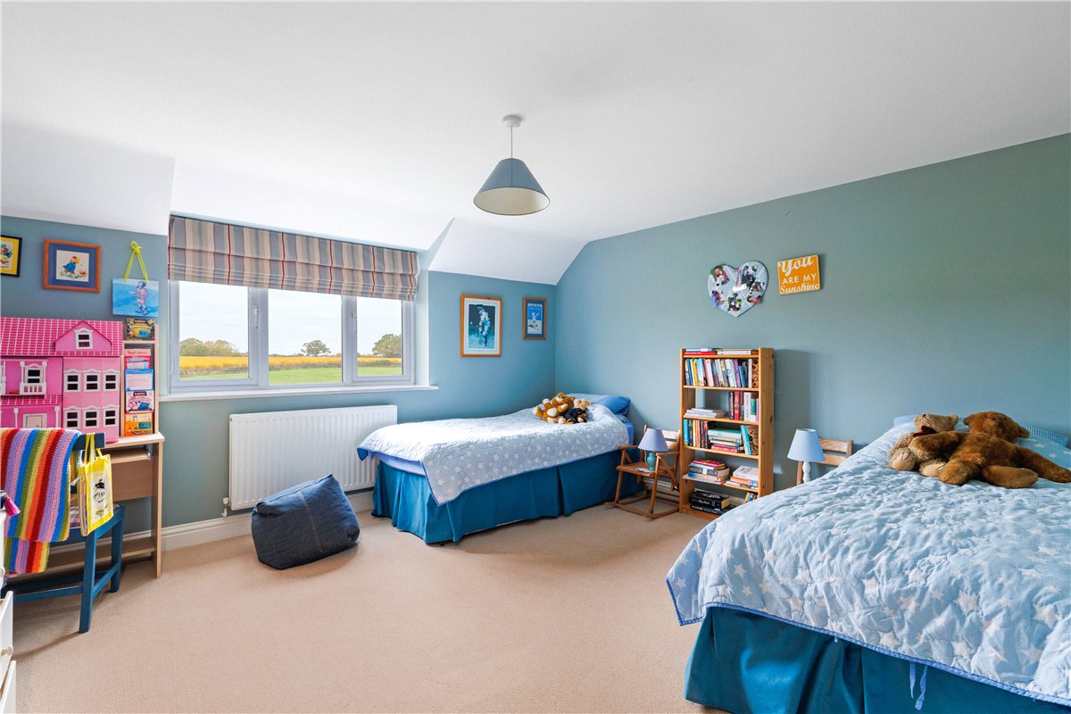 6 bedroom House, The Barton, Clyffe Pypard, SN4 - Available, Image 19