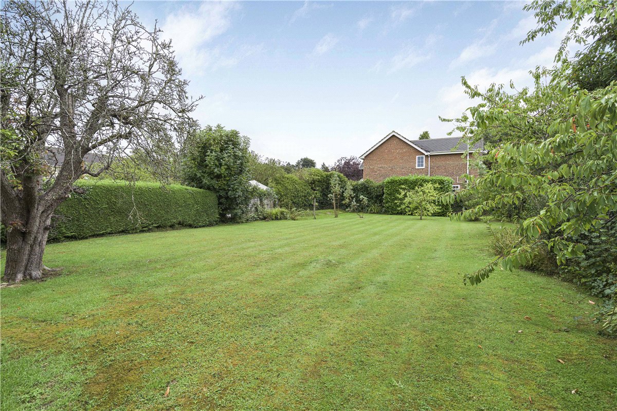 4 bedroom House, Eynsham Road, Botley, OX2 - Sold, Image 2