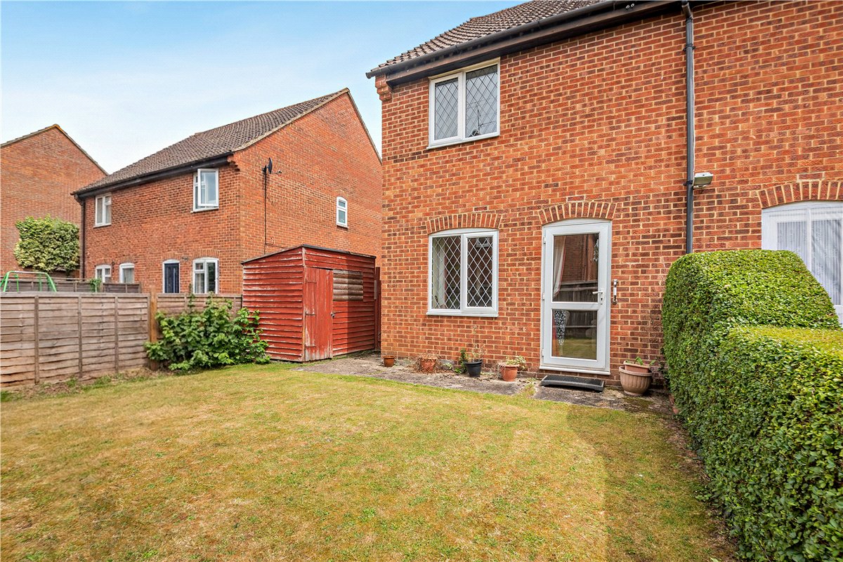 2 bedroom House, Poffley Place, Thatcham, RG19 - Sold STC, Image 11