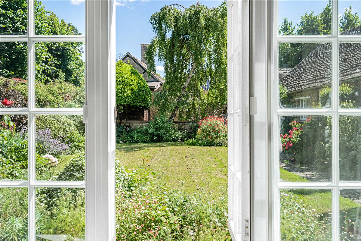 5 bedroom Cottage, High Street, Bampton, OX18 - Available, Image 17