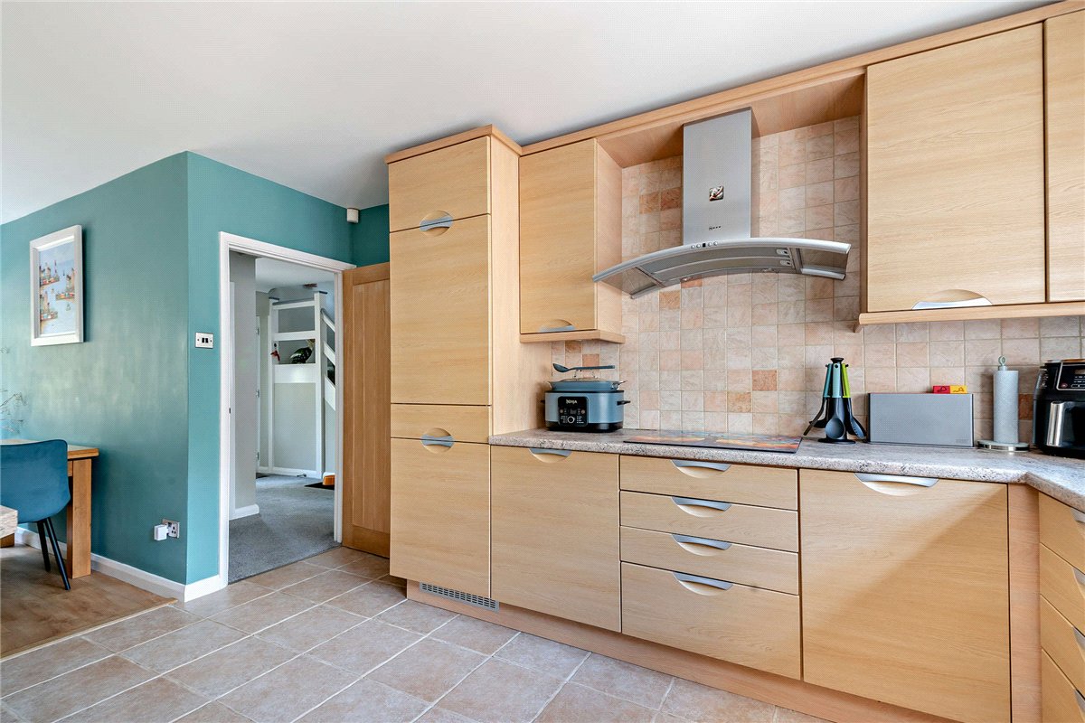 4 bedroom House, Ashford Hill Road, Headley, RG19 - Available, Image 4