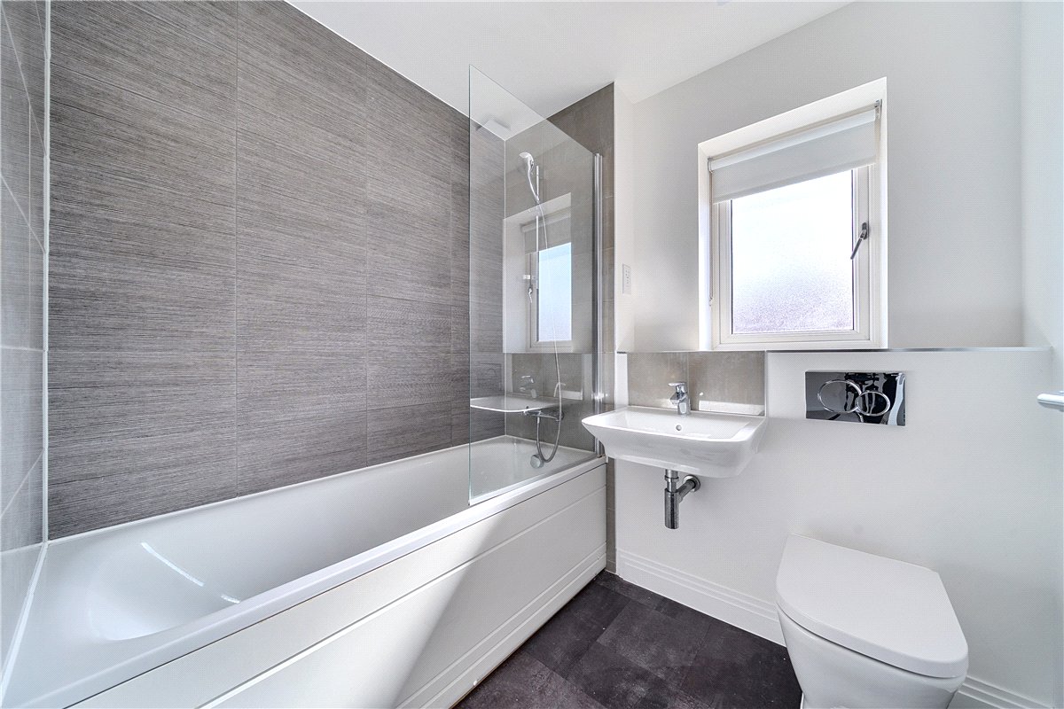 2 bedroom House, Fearnley Close, Glebe Farm, MK17 - , Image 5