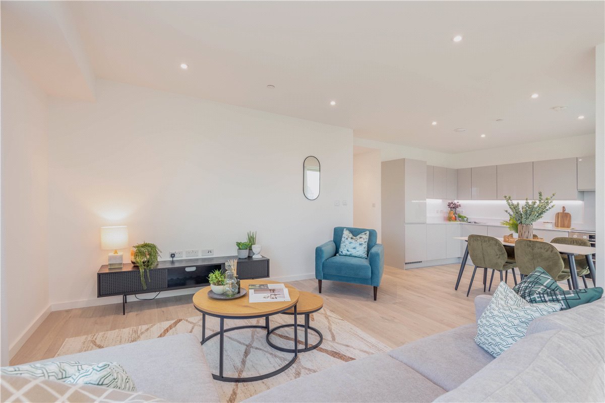 3 bedroom Flat, Heartwell Avenue, London, E16 - Let Agreed, Image 10