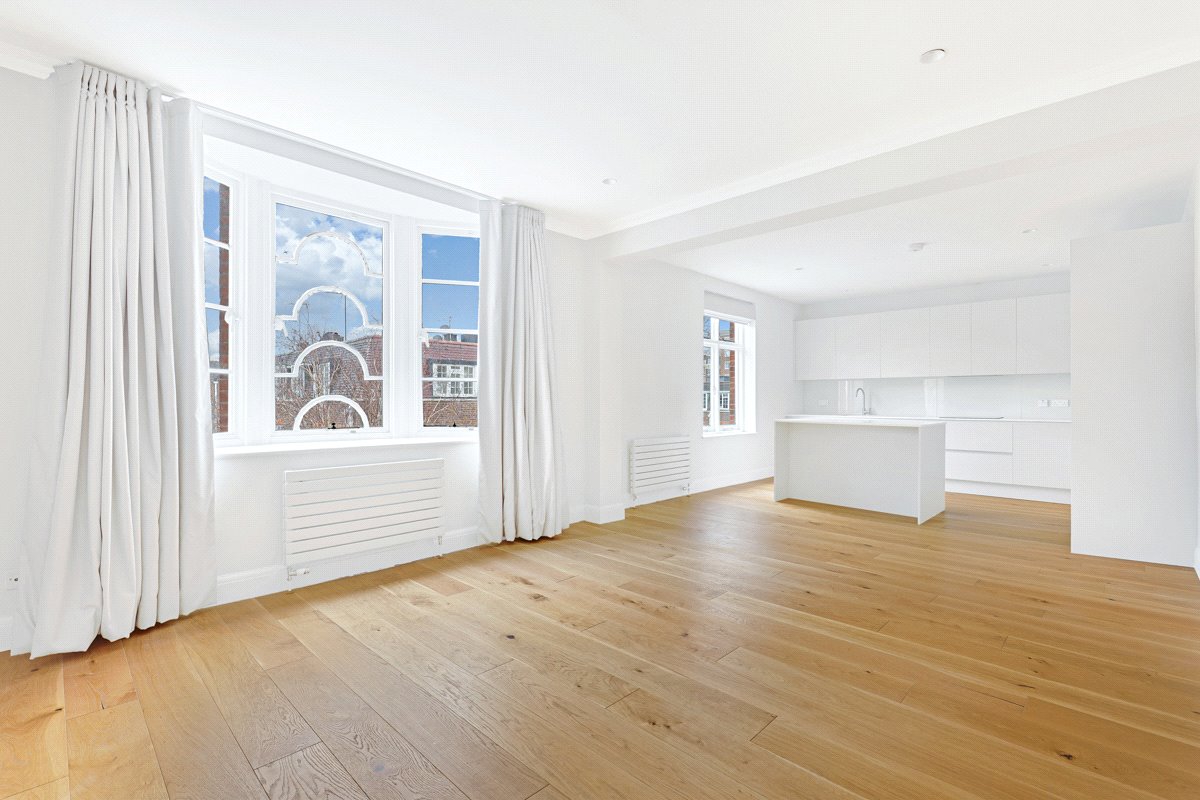 3 bedroom Flat, Holland Park Road, Holland Park, W14 - Let Agreed