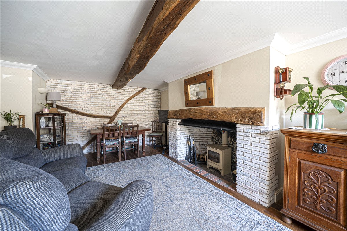 5 bedroom House, West Street, Hambledon, PO7 - Available, Image 2
