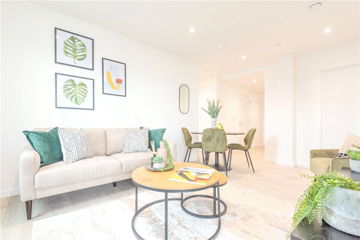 2 bedroom Flat, Heartwell Avenue, London, E16 - , Image 12
