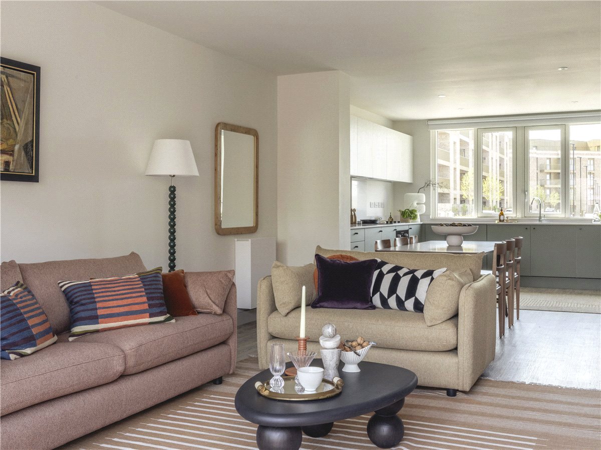 3 bedroom House, Milne Avenue, Cambridge, CB3 - Available, Image 2