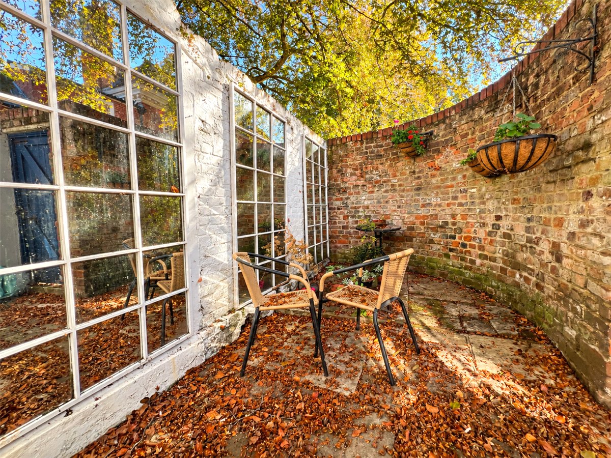 4 bedroom House, Great Minster Street, Winchester, SO23 - Available, Image 9