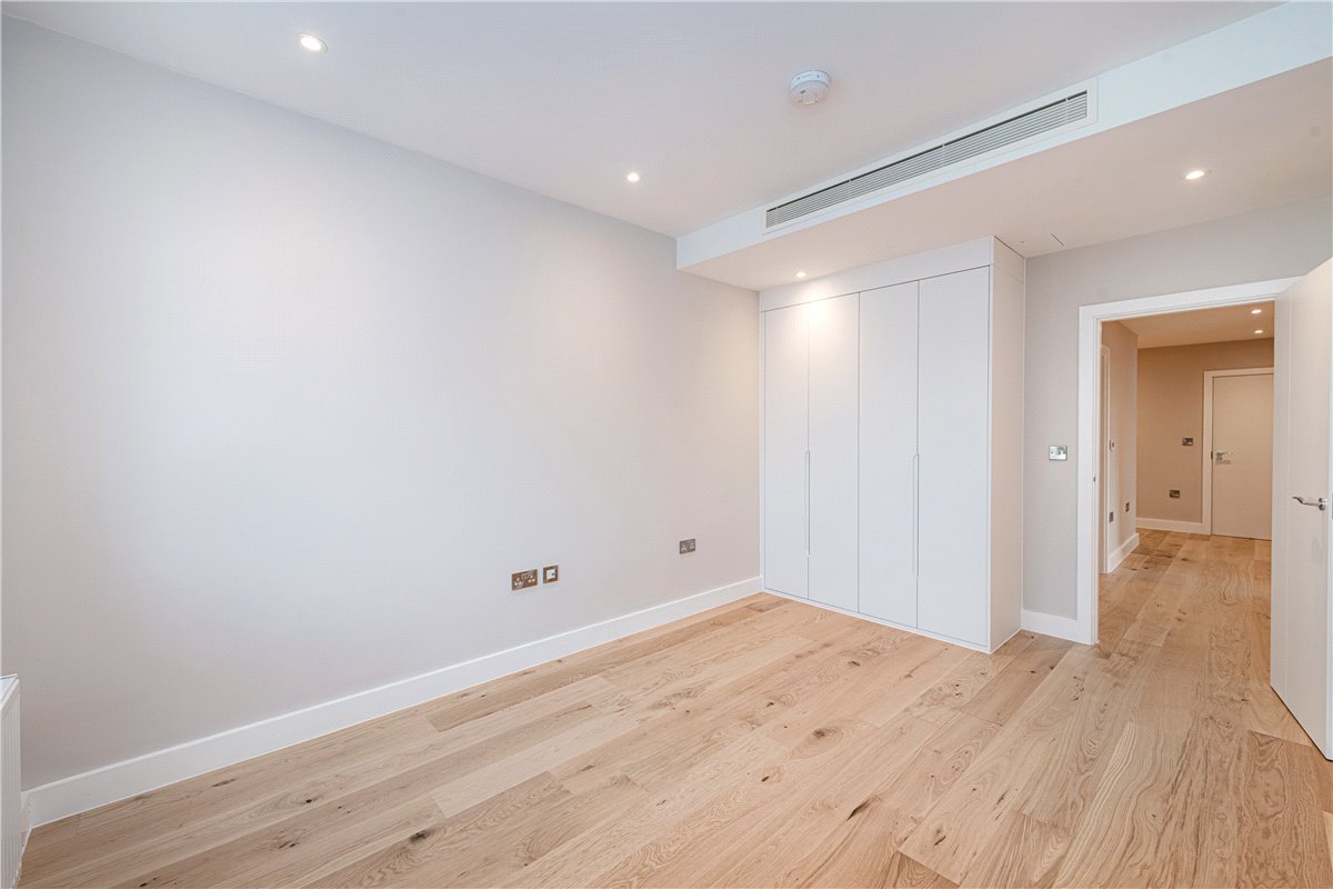 2 bedroom Flat, Sackville Street, Mayfair, W1S - Available, Image 5