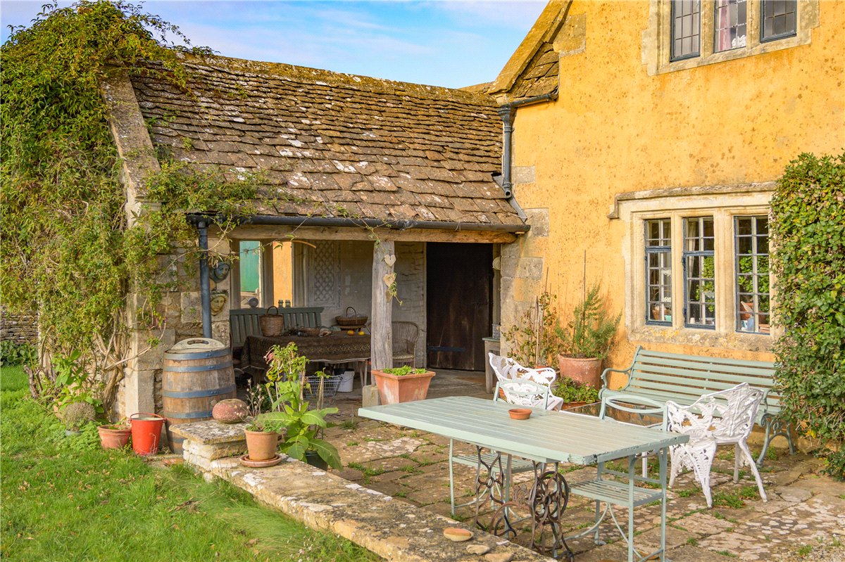 5 bedroom House, West Yatton, Yatton Keynell, SN14 - Available, Image 2