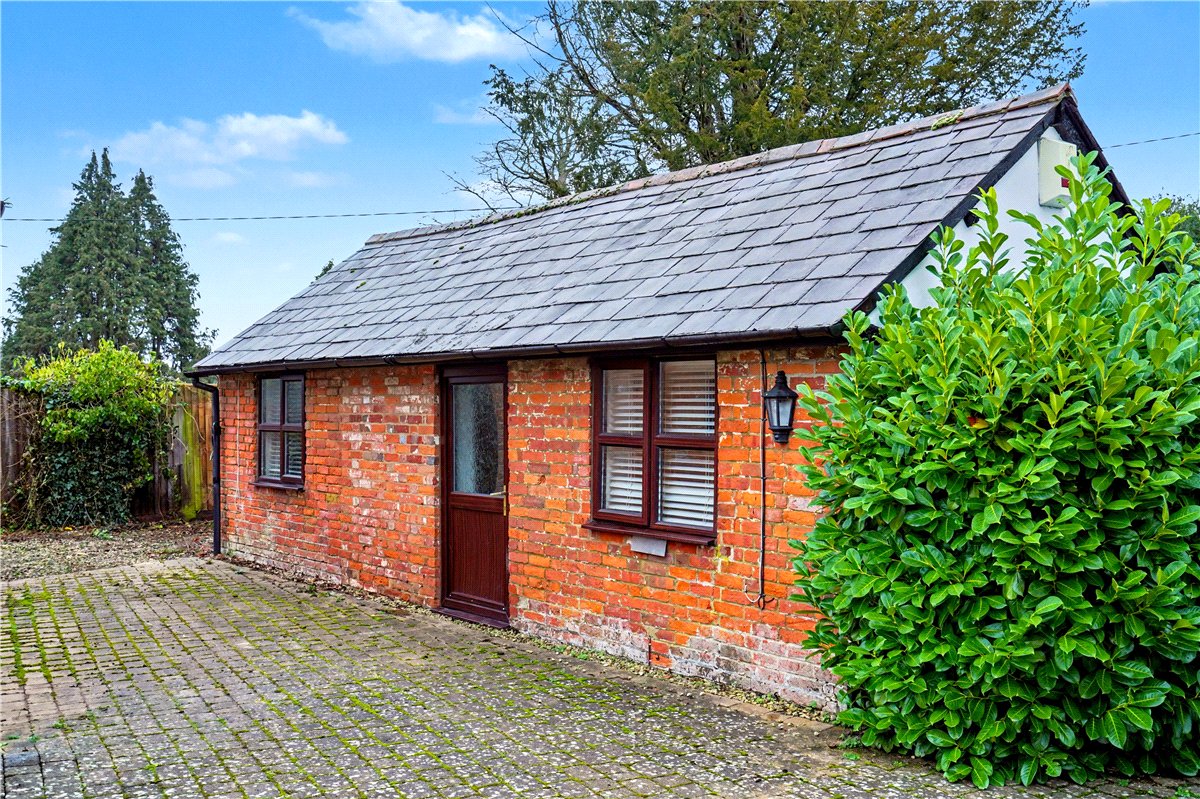 4 bedroom Cottage, Lower Hartwell, Aylesbury, HP17 - Available, Image 23