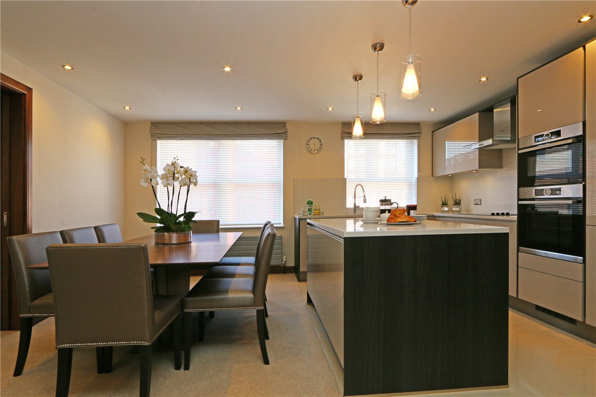 2 bedroom Residential, Kingston House South, Ennismore Gardens, SW7 - Available, Image 5