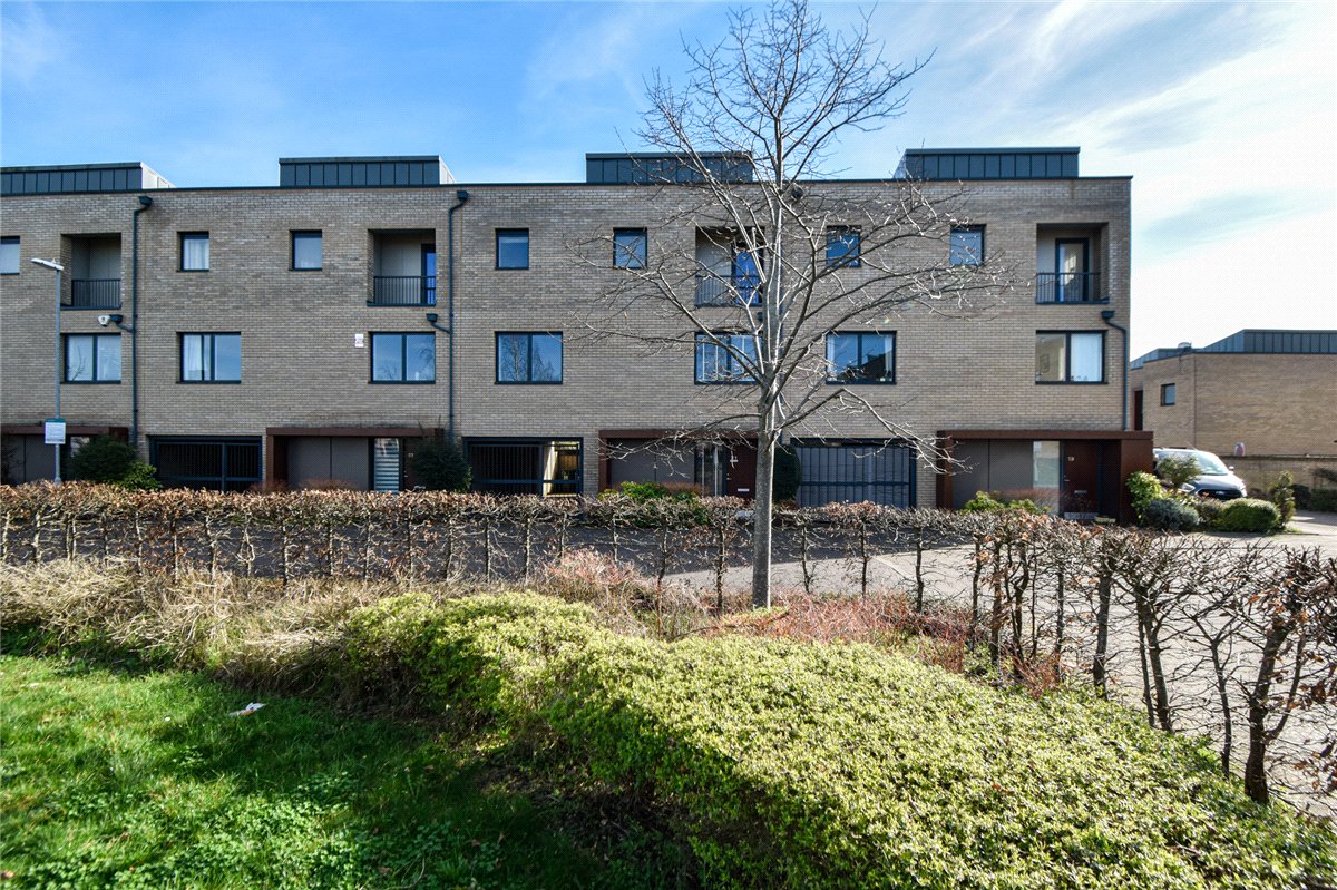 4 bedroom House, Harvest Road, Trumpington, CB2 - Let Agreed