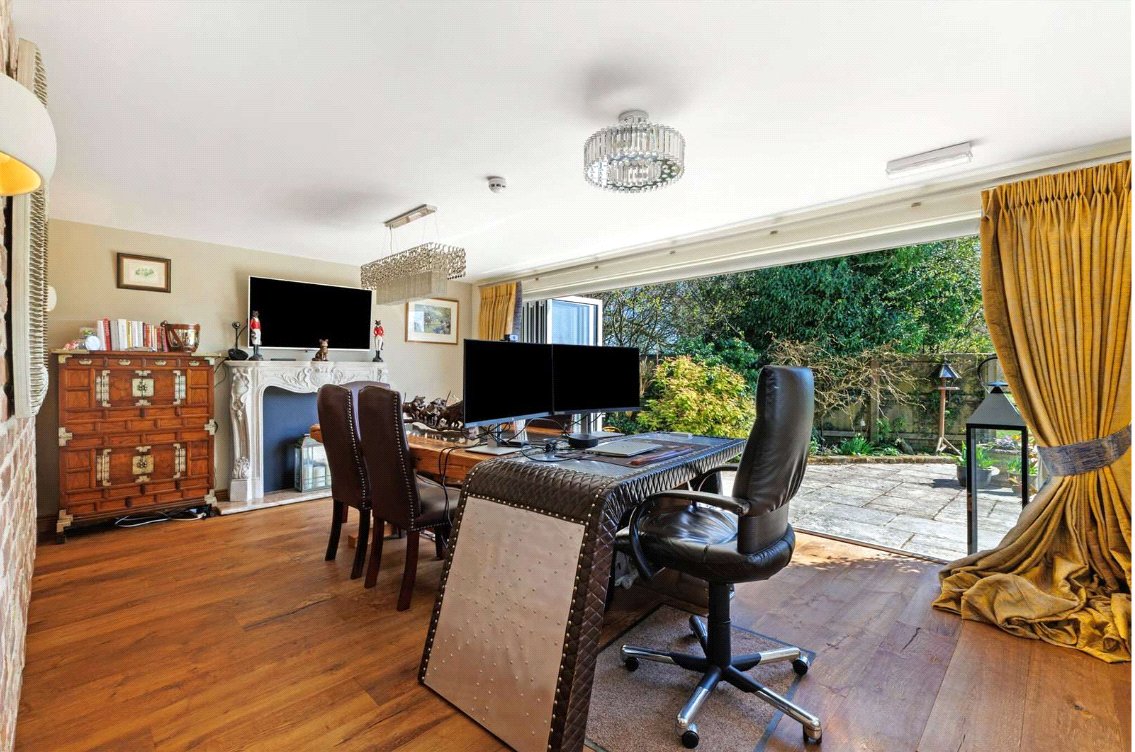 4 bedroom House, Pall Mall, Burbage, SN8 - Available, Image 19