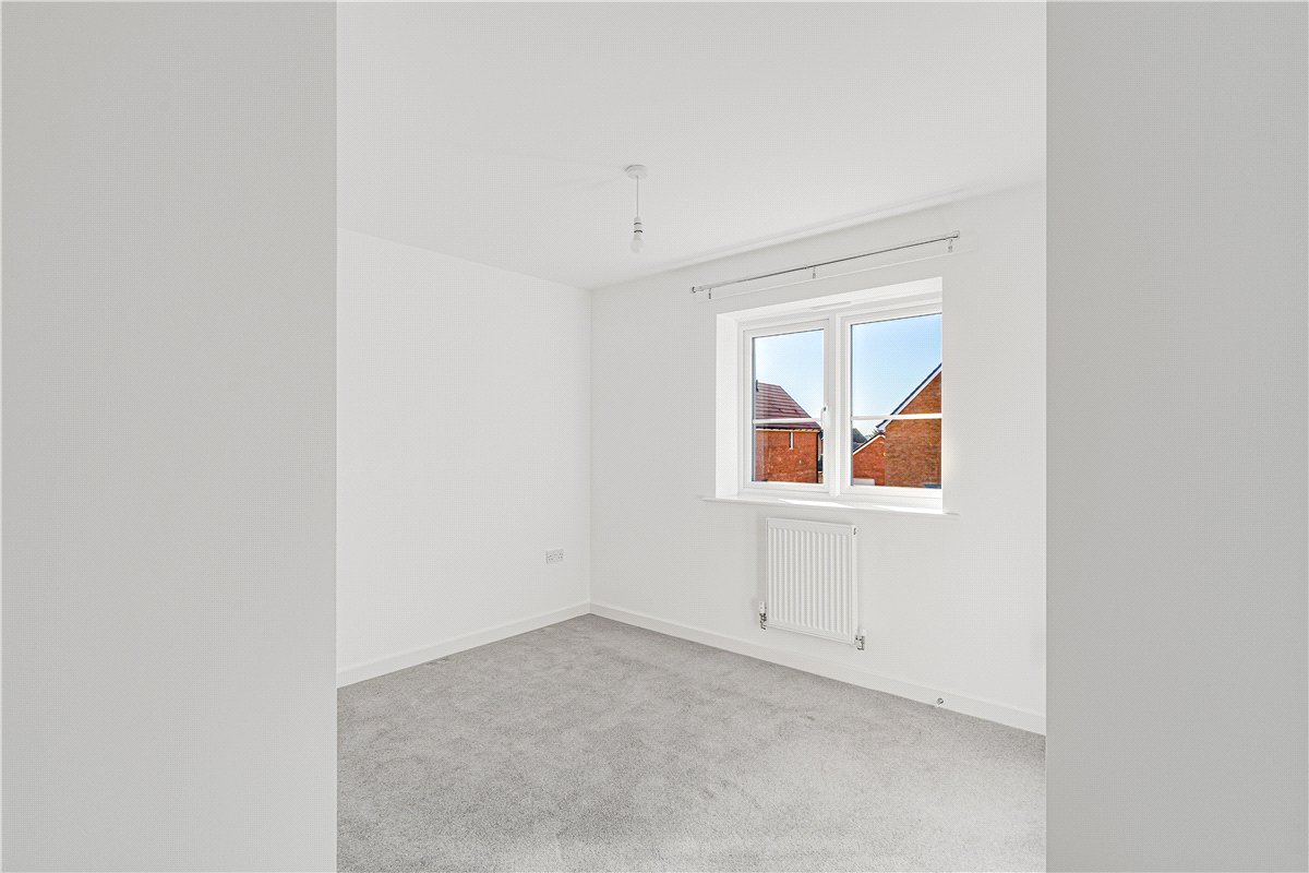 3 bedroom House, Sparrowhawk Crescent, Wootton, NN4 - Available, Image 5