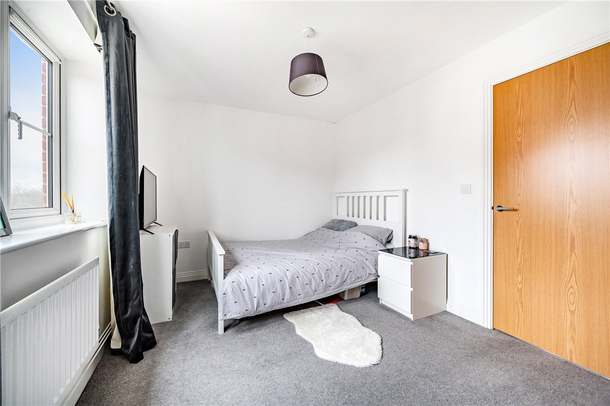 2 bedroom House, Rome Avenue, Aylesbury, HP21 - Let Agreed, Image 4