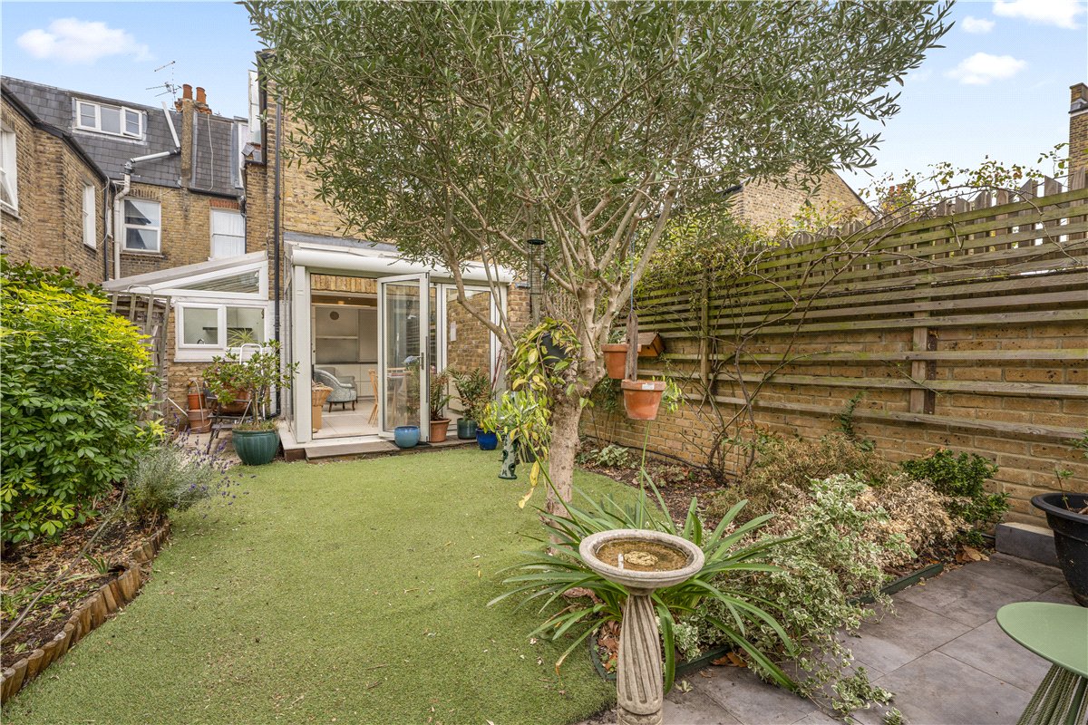 2 bedroom Maisonette, Wardo Avenue, London, SW6 - Available, Image 4
