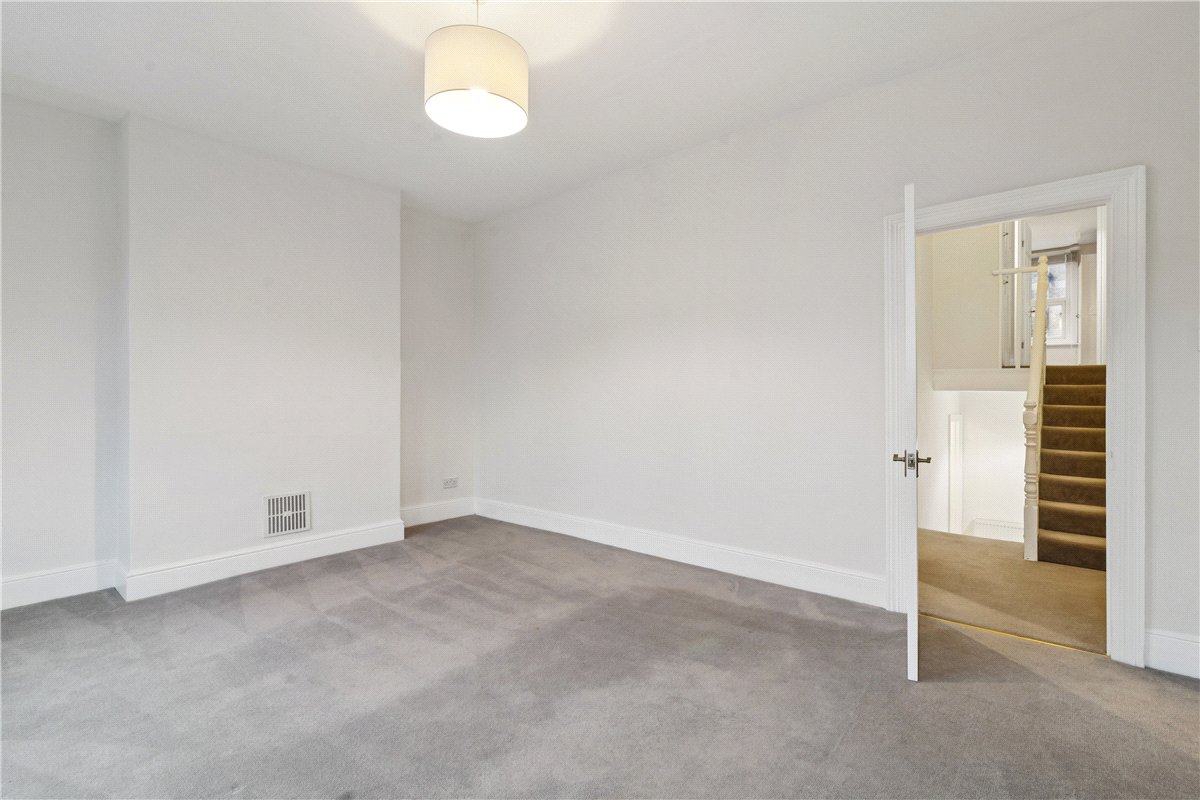 2 bedroom Flat, Glenelg Road, London, SW2 - Sold STC, Image 2