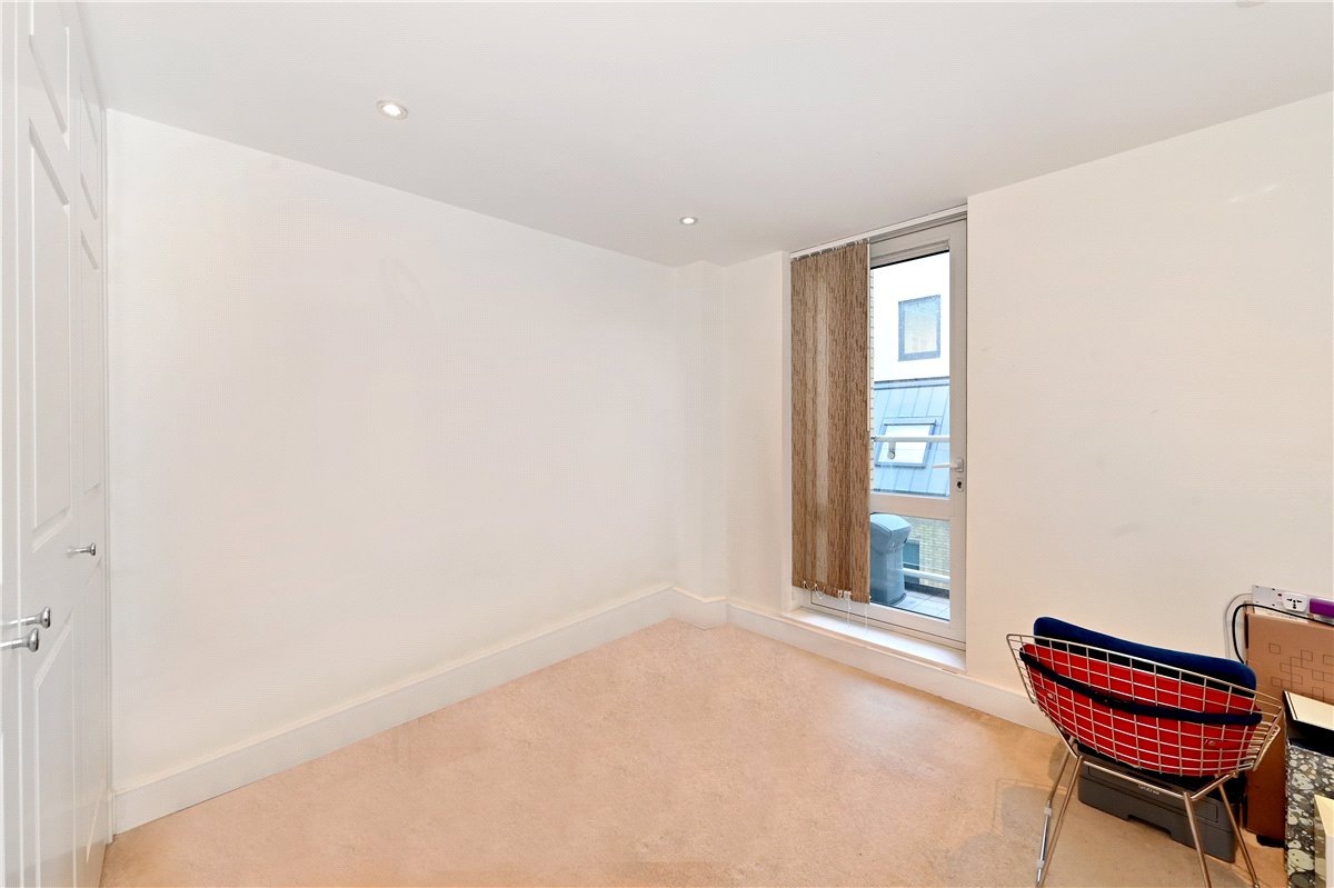 2 bedroom Flat, Barrett Street, Marylebone, W1U - Available, Image 4