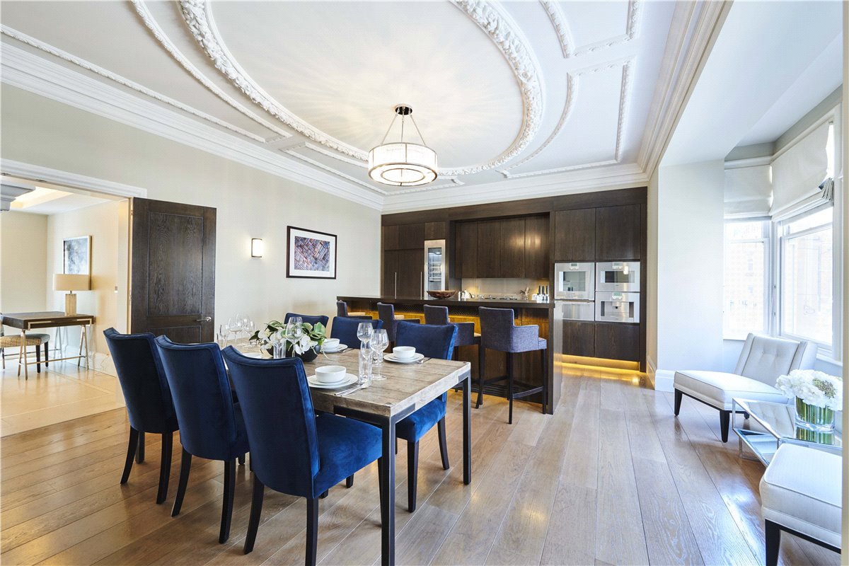 3 bedroom Flat, Duke Street, Mayfair, W1K - Available