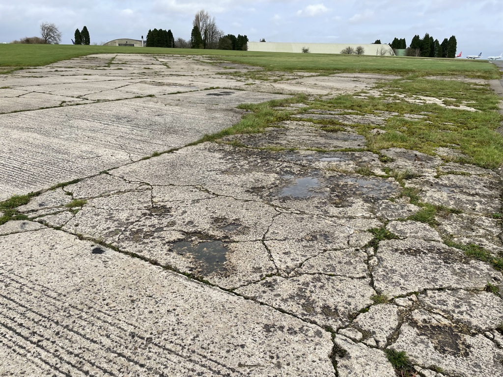 0.5 to 50 acres, Kemble, Cirencester, GL7 - Available, Image 2