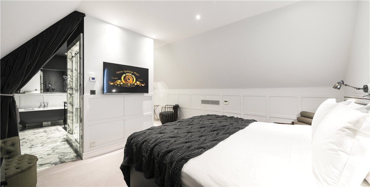 4 bedroom Flat, North Audley Street, London, W1K - Available, Image 16
