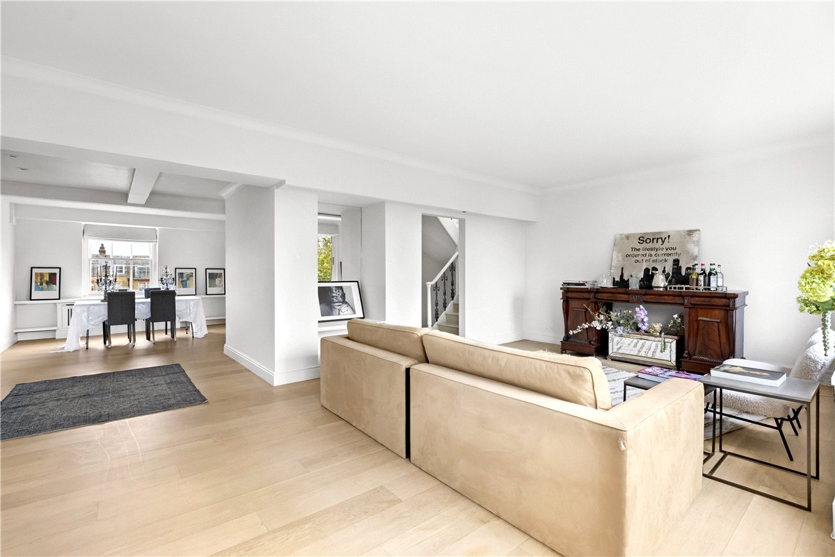 3 bedroom Flat, Cadogan Square, Knightsbridge, SW1X - Available, Image 23