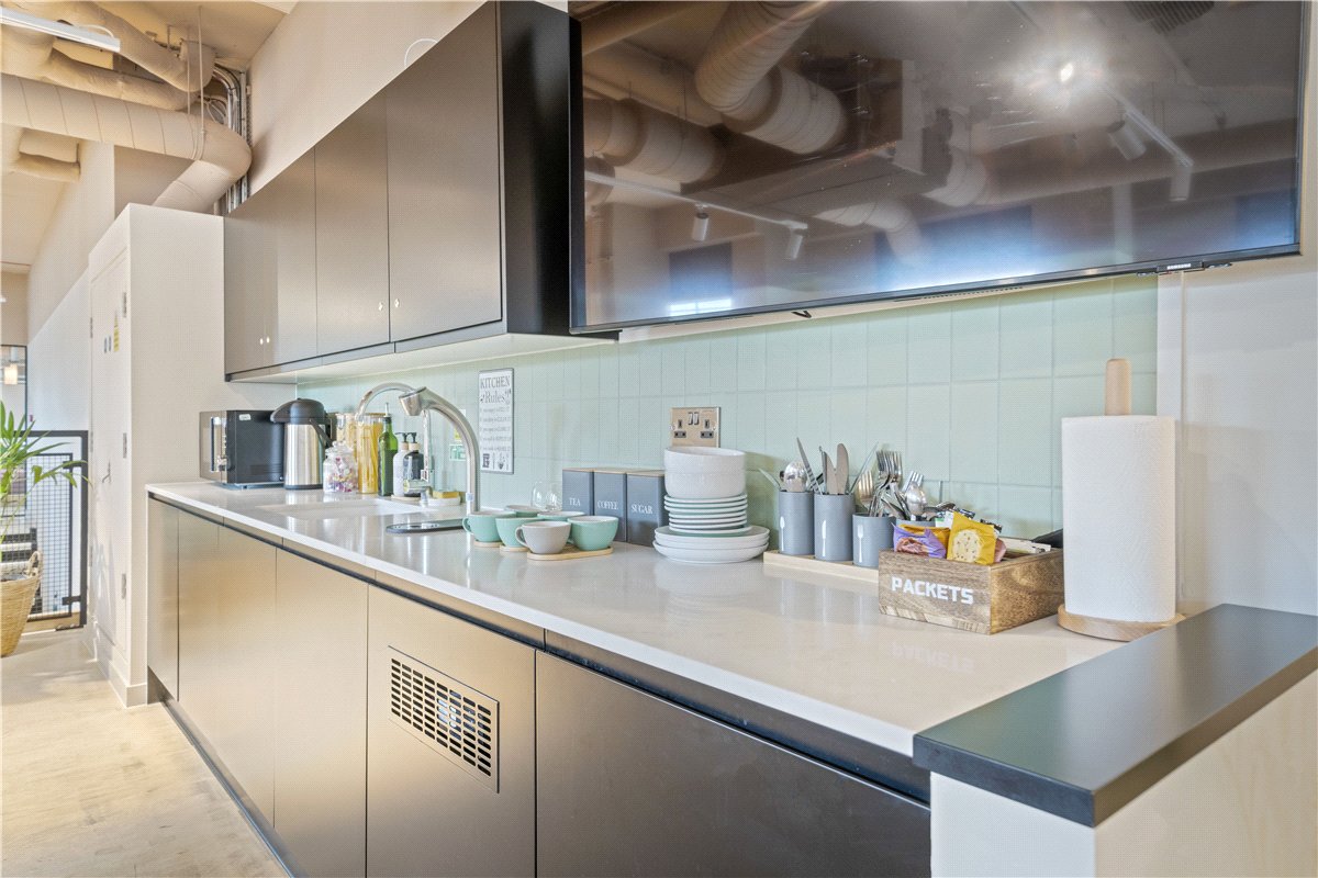 3 bedroom Flat, Heartwell Avenue, London, E16 - Let Agreed, Image 12