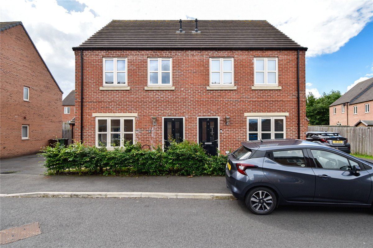 3 bedroom House, Swift Way, Castleford, WF10 - Let Agreed
