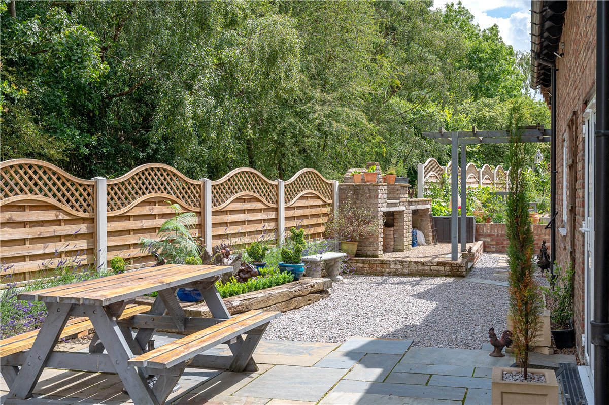 6 bedroom House, Selby Road, Riccall, YO19 - Available, Image 19