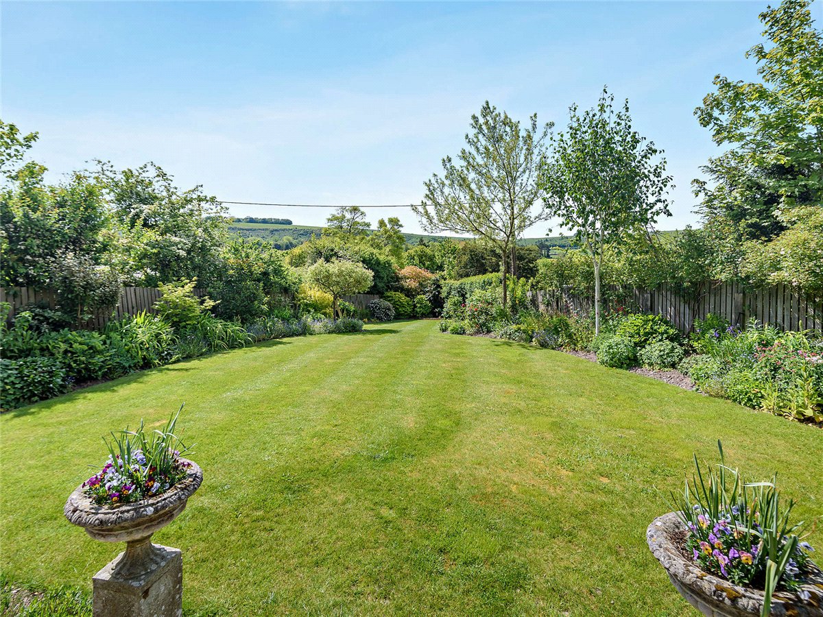 3 bedroom House, Fox's Lane, Kingsclere, RG20 - Available, Image 21