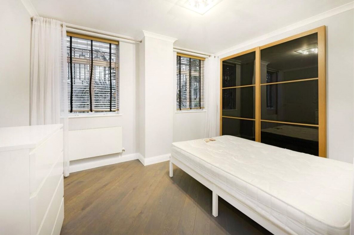 3 bedroom Flat, Montagu Square, Marylebone, W1H - Available, Image 4