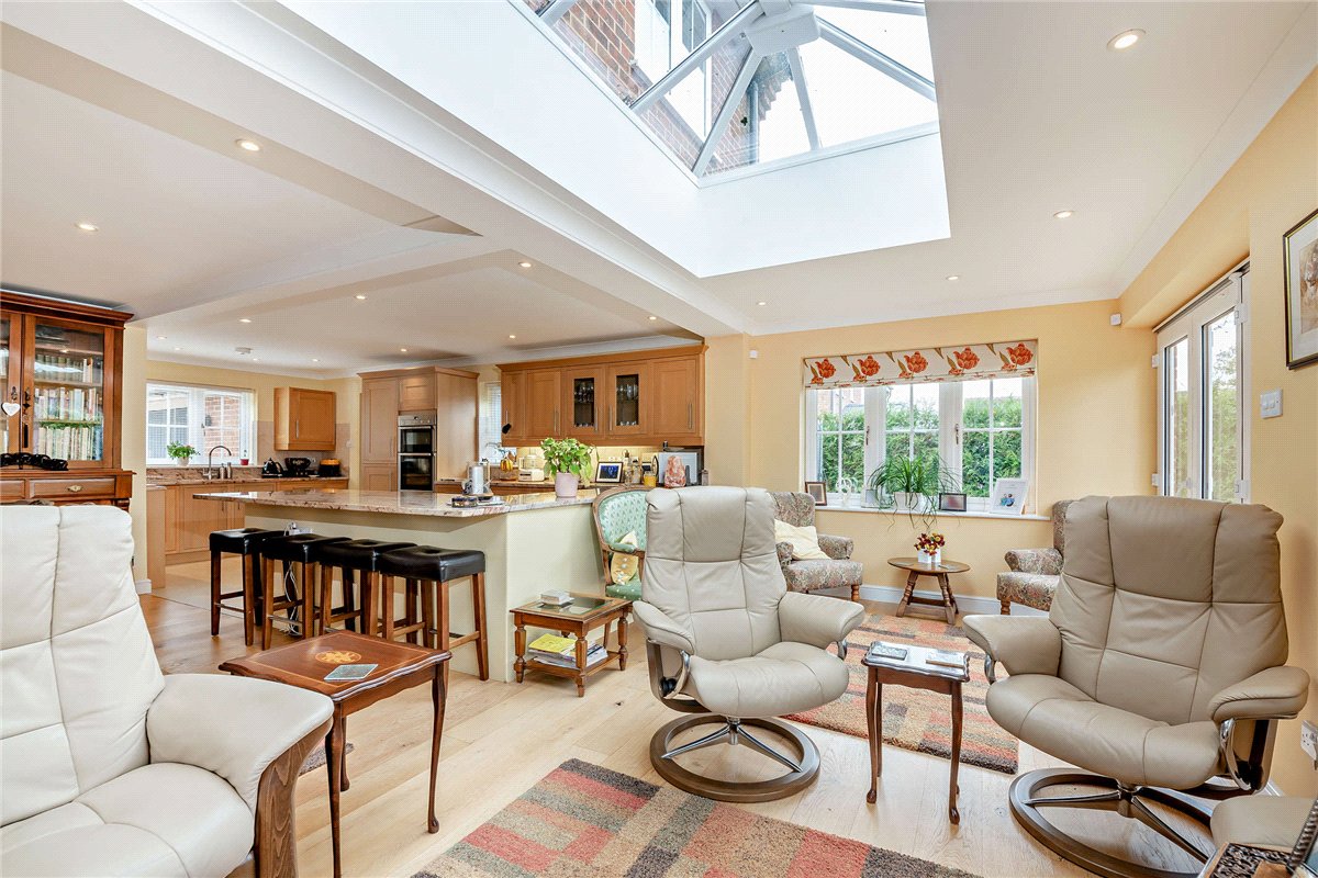 4 Bedroom Single Family Home/House's Image 7