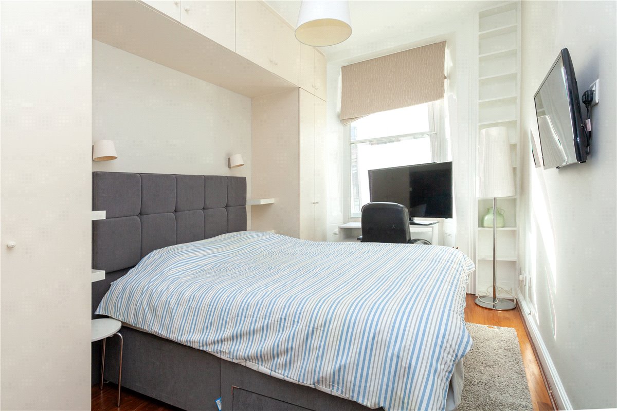 2 bedroom Flat, Princes Gate, South Kensington, SW7 - Available, Image 1