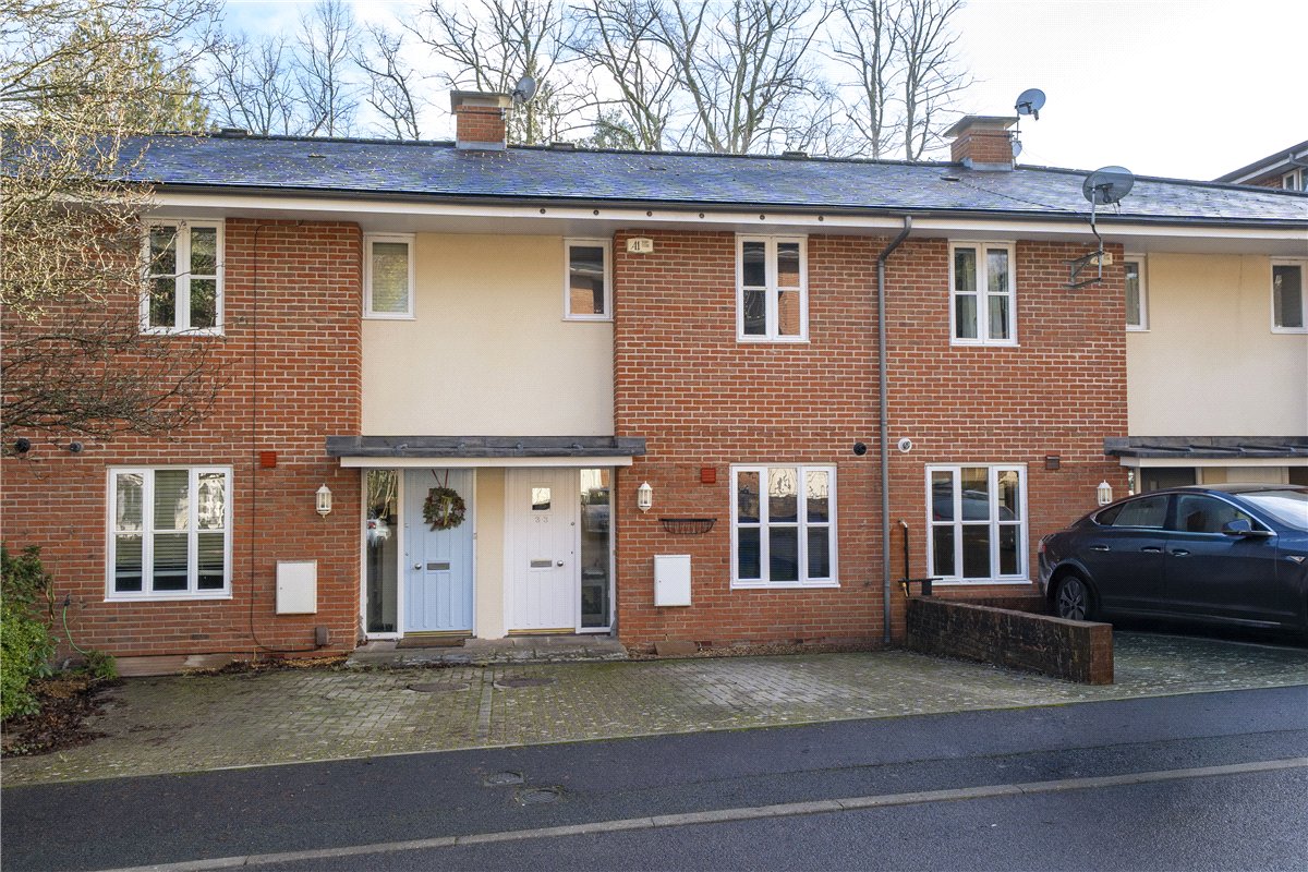 2 bedroom House, Grange Close, Winchester, SO23 - Sold