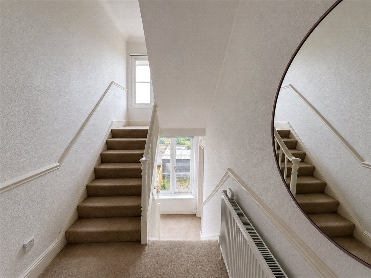 4 bedroom House, Eastgate Street, Winchester, SO23 - , Image 3