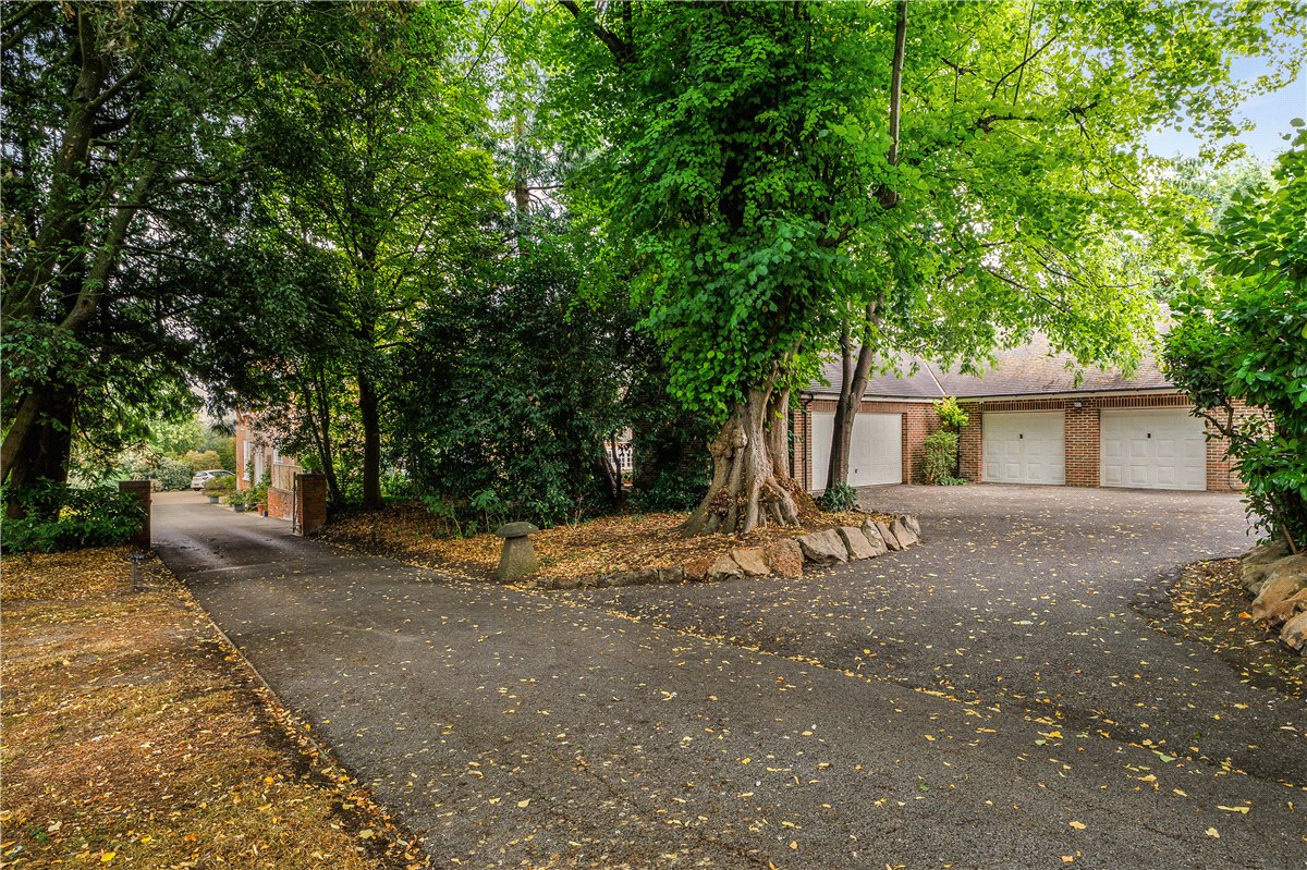 8 bedroom House, Hodson Road, Chiseldon, SN4 - Available, Image 22