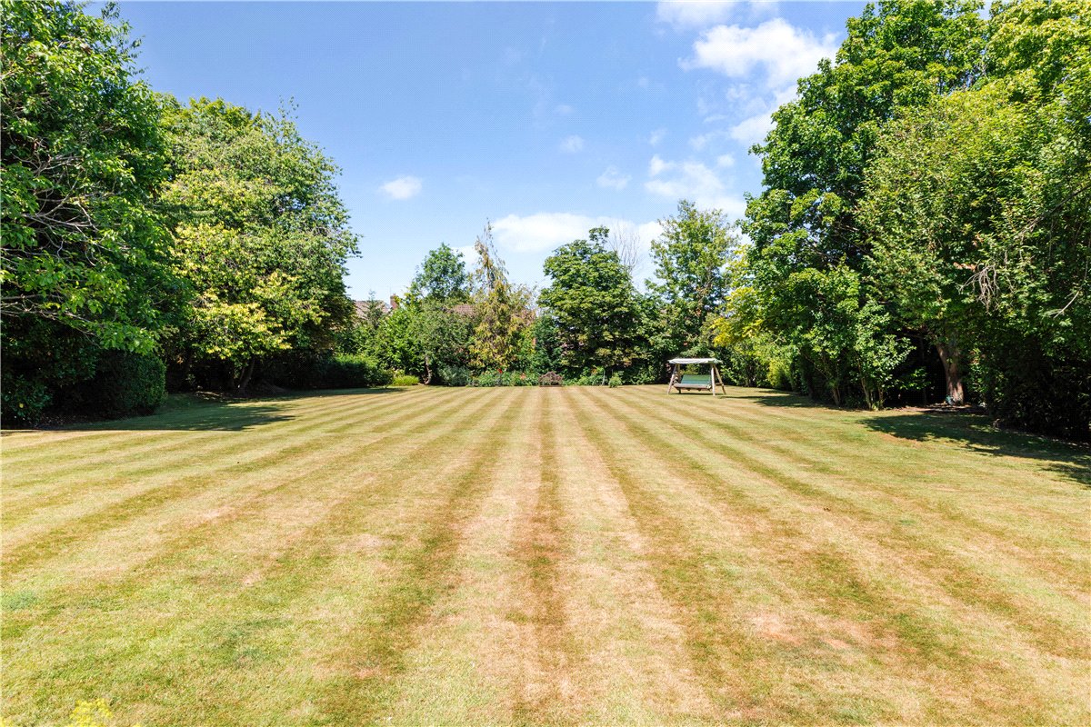 8 bedroom House, Hodson Road, Chiseldon, SN4 - Available, Image 22