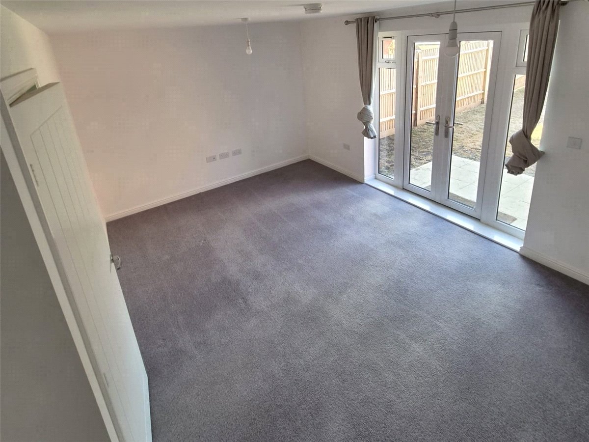 3 bedroom House, Stonyfield Road, Whiteley, PO15 - Available, Image 2