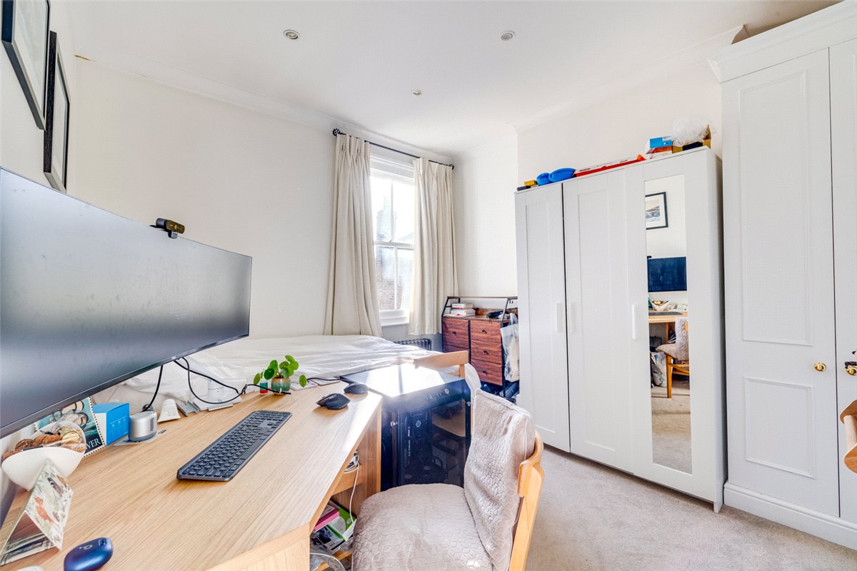3 bedroom Flat, Harbord Street, London, SW6 - Let Agreed, Image 6