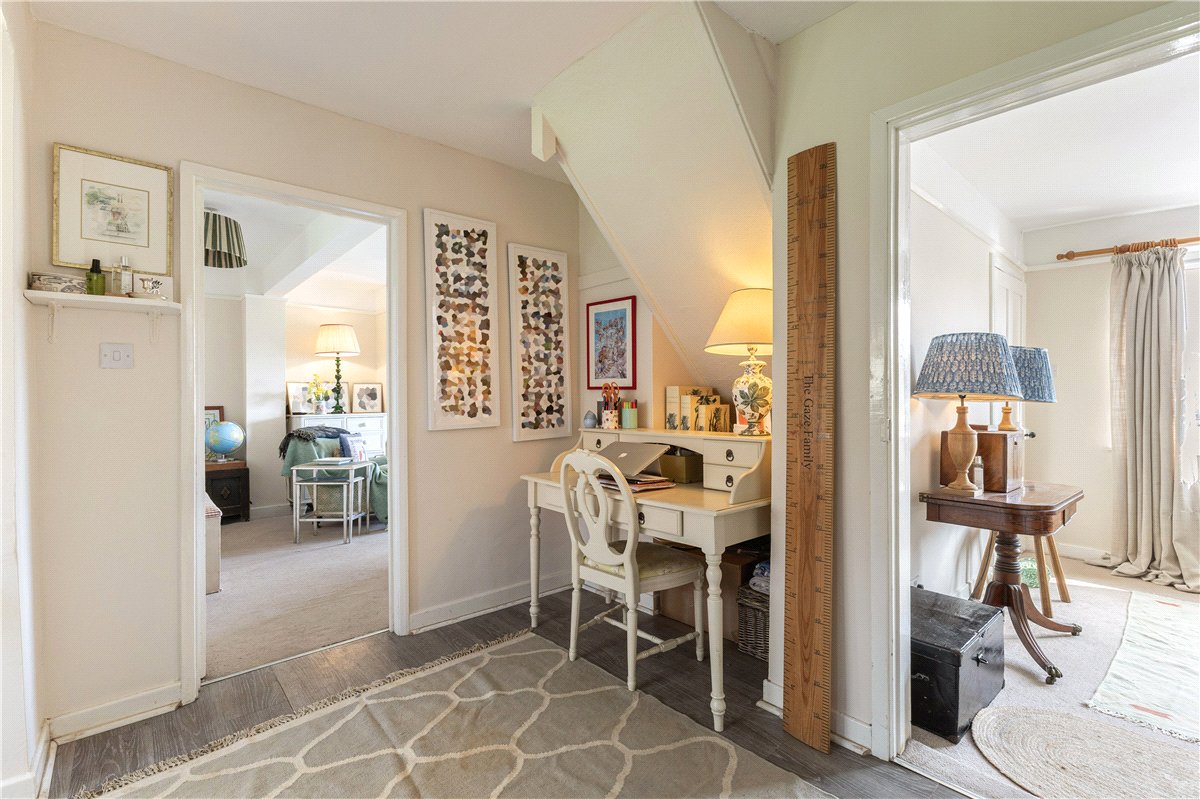 3 bedroom House, Church Street, Great Bedwyn, SN8 - Sold STC, Image 9