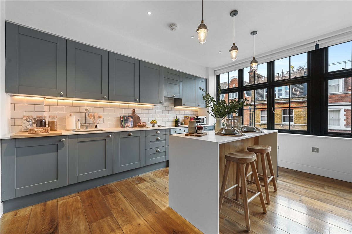 2 bedroom Flat, Great Titchfield Street, London, W1W - , Image 16