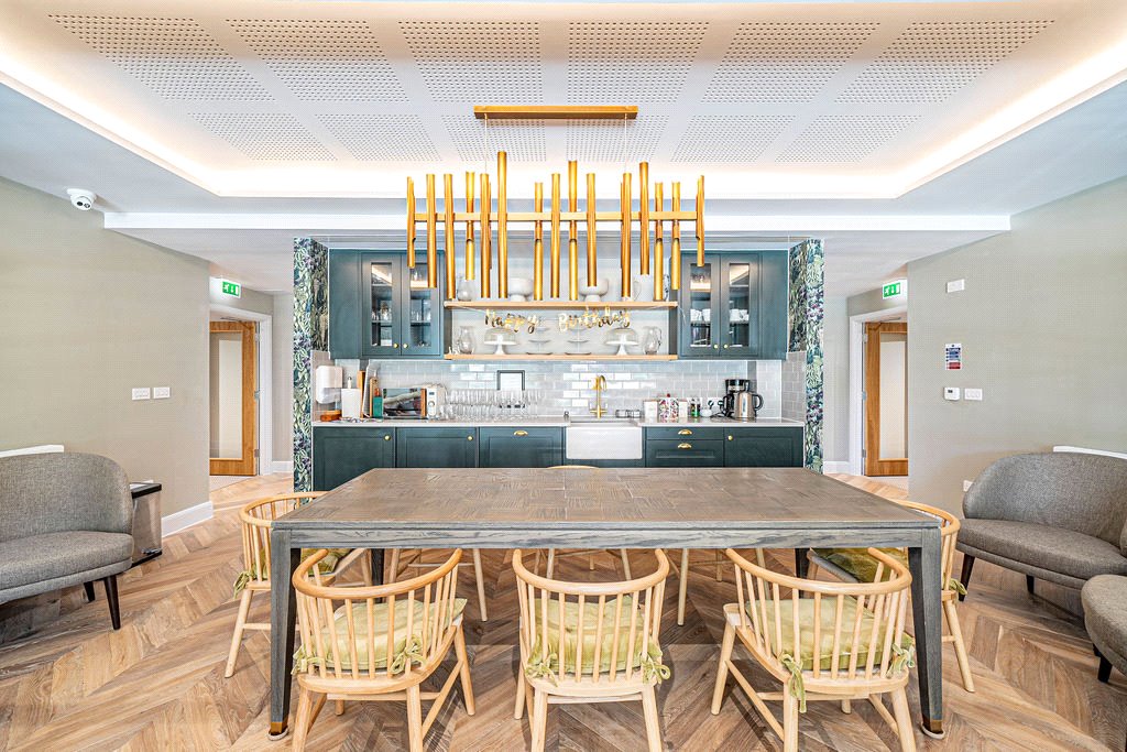 2 bedroom Flat, Holts Court, Sarum Road, SO22 - Sold STC, Image 2