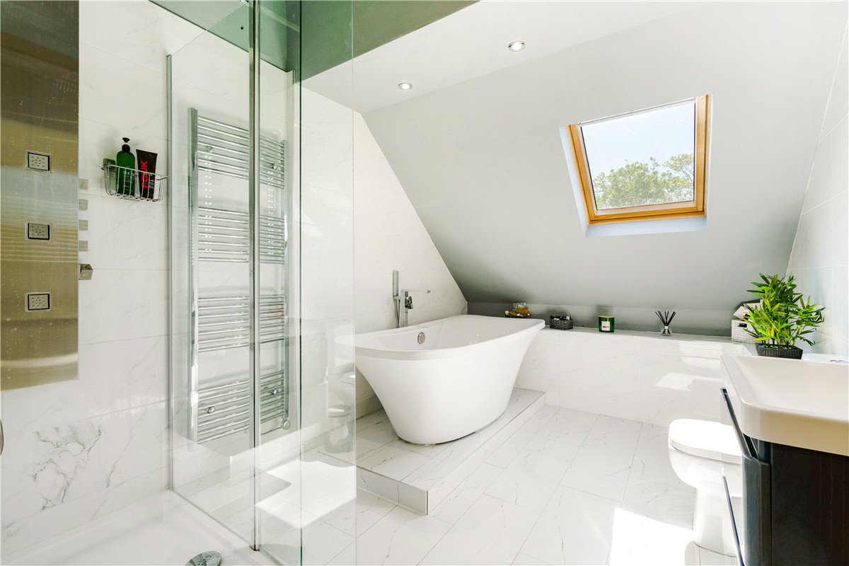 6 bedroom House, York House, Carleton Road, WF8 - Available, Image 12