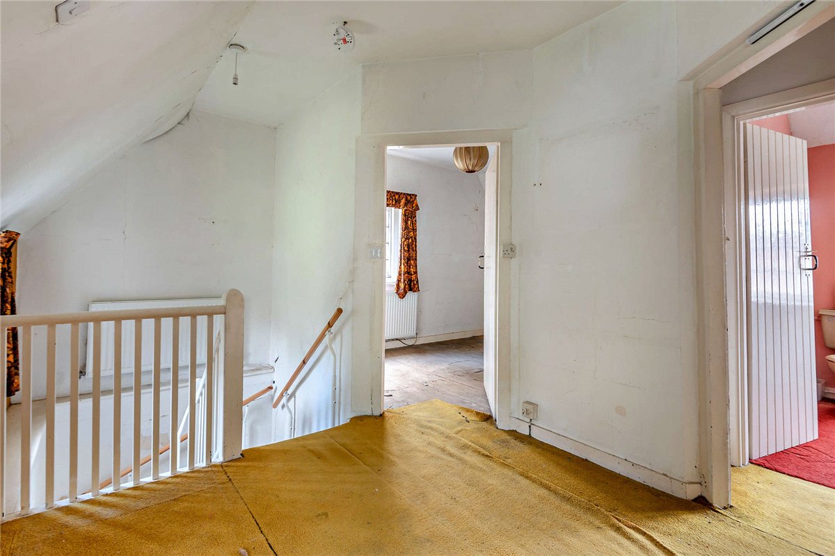 6 bedroom House, Burys Bank Road, Greenham, RG19 - Sold, Image 1