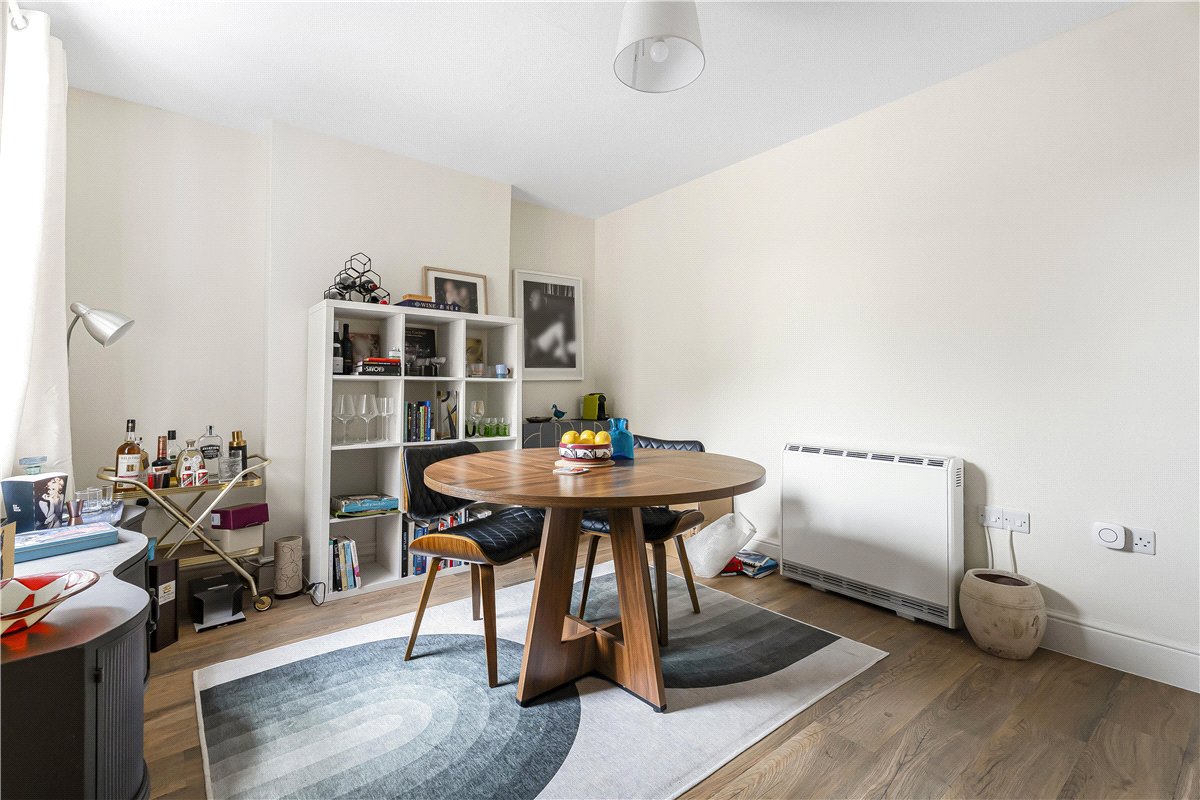 2 bedroom House, Godstow Road, Wolvercote, OX2 - , Image 2