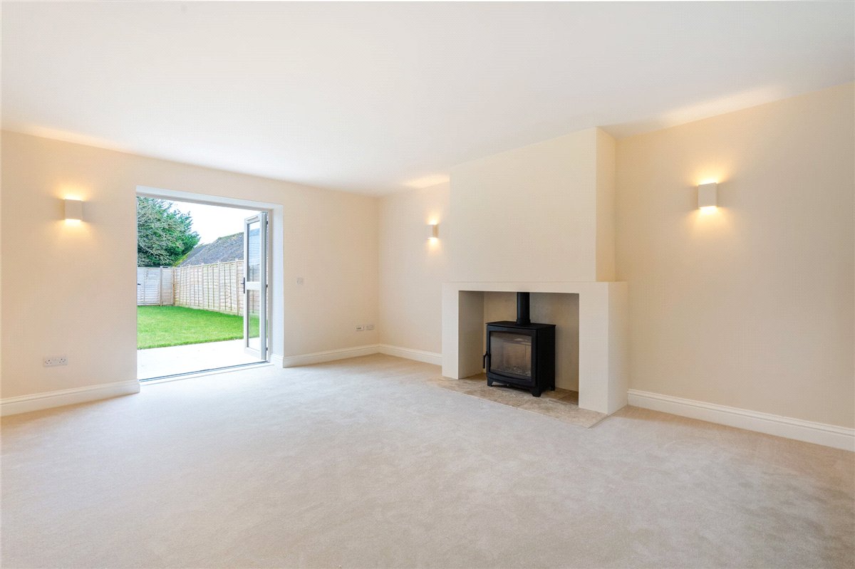 2 bedroom Cottage, Ram Alley, Ashford Hill, RG19 - Available, Image 8